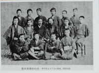 熊本英学校時代　中列左より3人目著者、蔵原惟郭